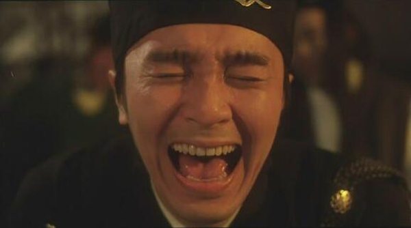 还在为牙黄而烦恼吗,还在为牙齿不齐而烦恼吗