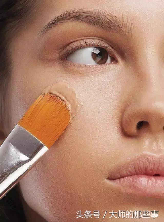 怎么用粉底很服帖,秋冬季最好用的粉底