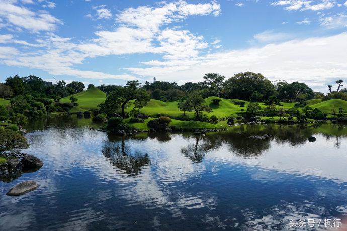 酷ma萌陪伴机器人熊本熊,酷ma萌和熊本熊