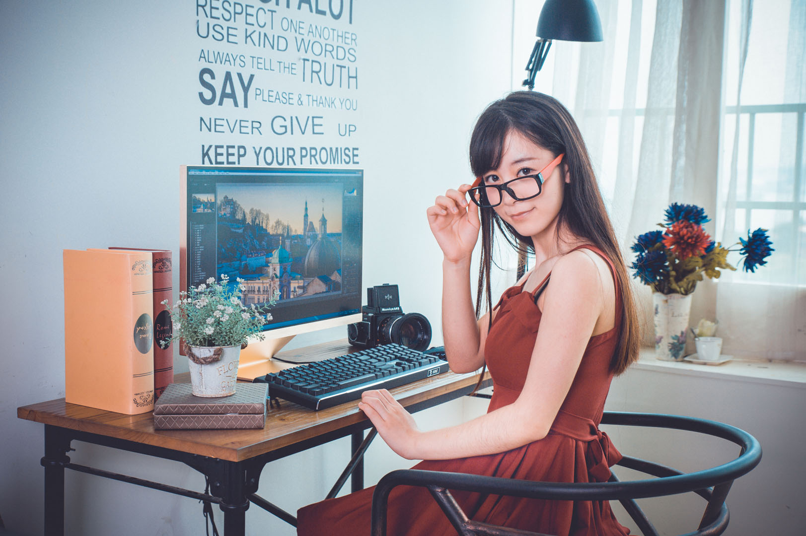 美女摄影师真情告白，显示器的选择是如此重要