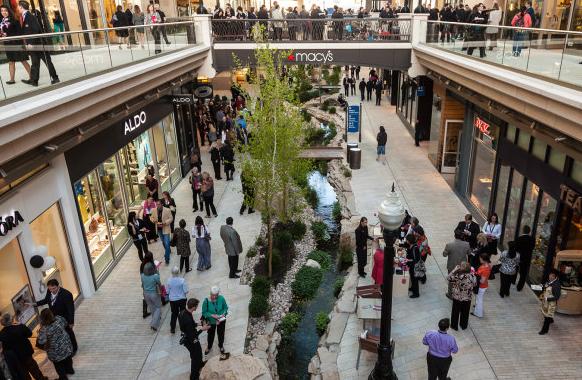 怎样才能经营好一家甜品实体店铺,25岁如何拥有自己的一家甜品店