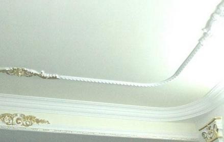 石膏板吊顶石膏线安装方法,石膏板上怎么固定石膏线