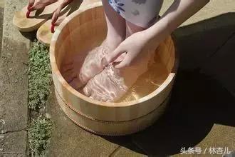 一到冬天手脚冰凉被窝捂不热,冬天手脚冰凉怎么捂热都不热