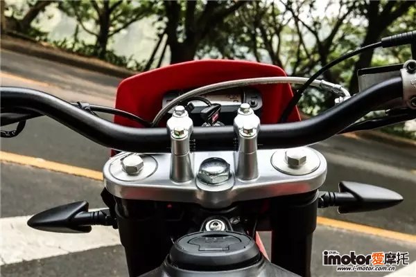 阿普利亚apriliagpr150测评,脱颖而出的车