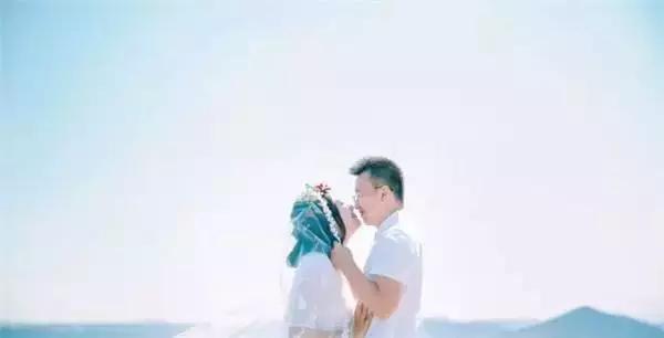 再见吧影楼风！豆瓣女神扛着相机在济州岛自拍清新婚纱照丨梦婚礼