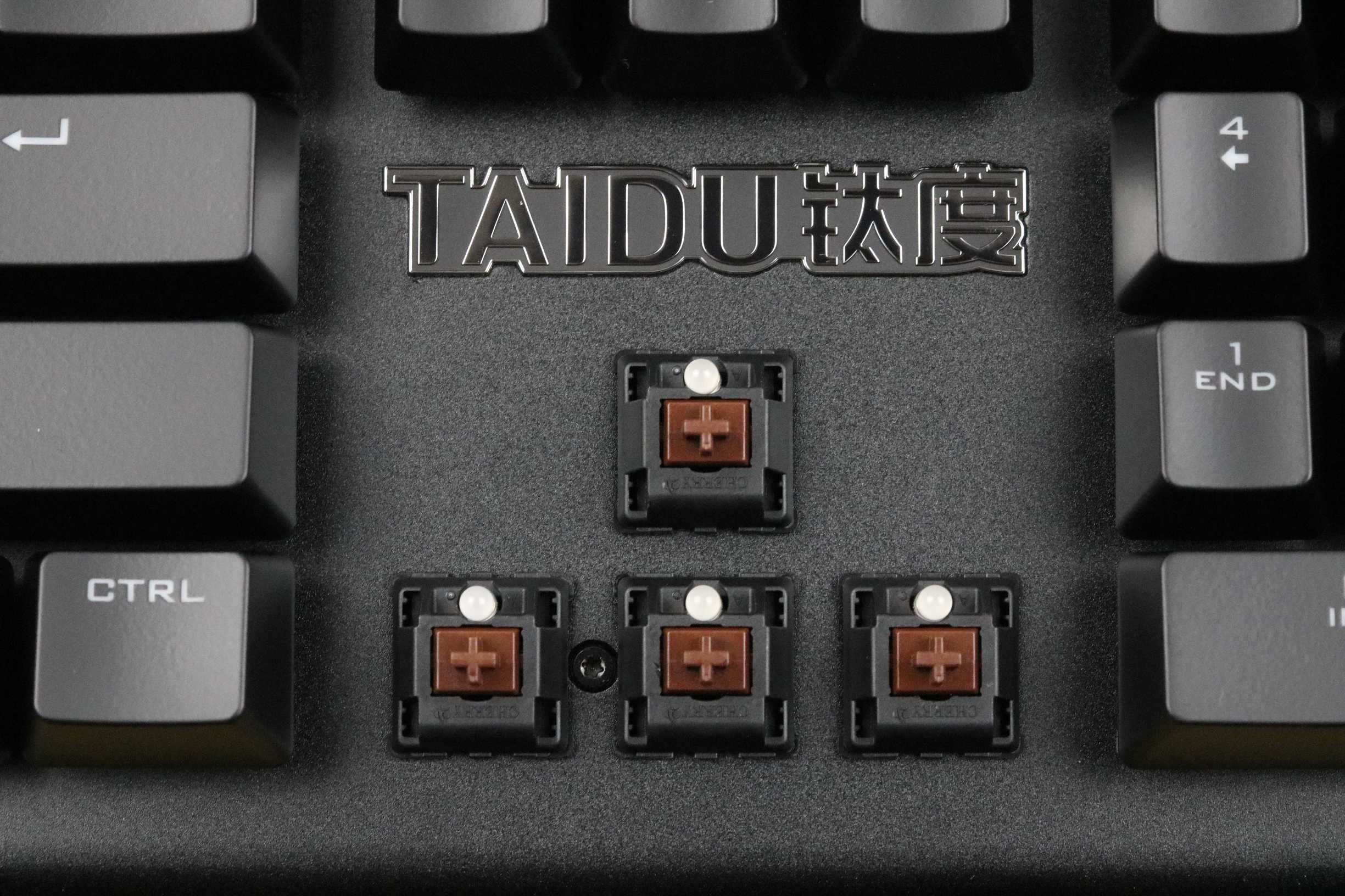 玩英雄联盟用什么轴的机械键盘好,机械键盘什么轴适合玩英雄联盟