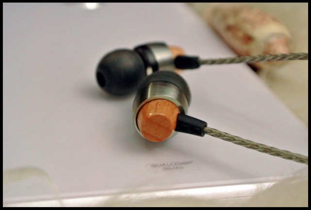 阿思翠am800可以更换耳机线吗,阿思翠am800