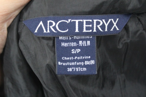 始祖鸟squamishhoody评测,始祖鸟棉服真假鉴别办法