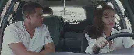 天天睡在身边的美貌妻子，竟有如此不为人知的一面？