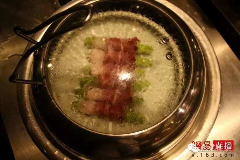 舌尖上的云南第二期:毛主席都夸赞的汽锅鸡是这样做出来的