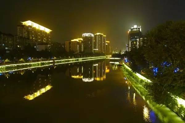 因为爱留在了成都，韩国首尔大叔的自述