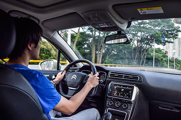 雪铁龙c4世嘉1.6l手动测评,雪铁龙c4世嘉1.6t测评