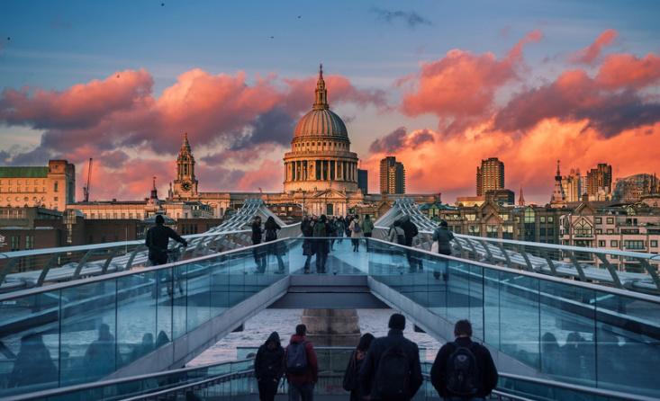 一代伊丽莎白女王号邮轮,伊丽莎白女王号豪华邮轮