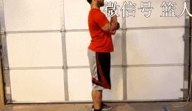 弓步蹲哑铃弹跳训练,体育生弹跳训练方法哑铃