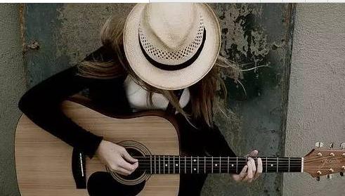 自学吉他5分钟学会看吉他六线谱,吉他自学入门吉他怎样调音