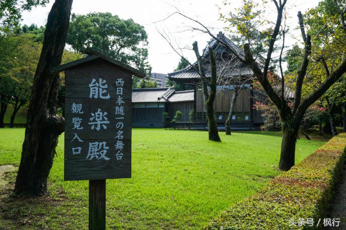 酷ma萌陪伴机器人熊本熊,酷ma萌和熊本熊