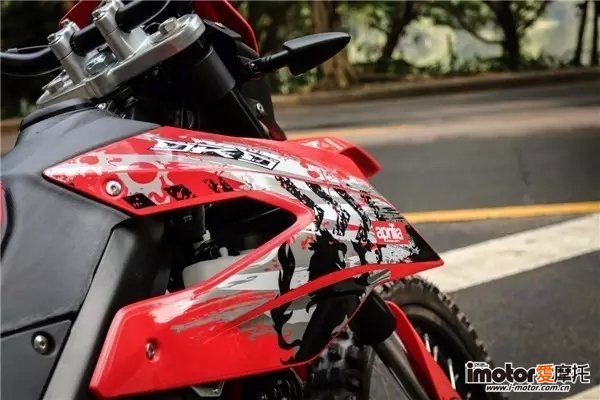 阿普利亚apriliagpr150测评,脱颖而出的车