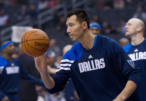 易建联在nba时的精彩表现,易建联nba生涯巅峰时刻比赛过程