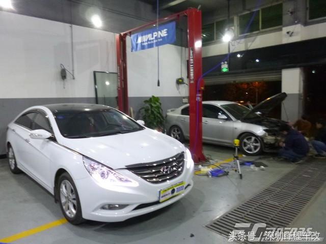 索纳塔八代灯光改装视频,九代北京现代索纳塔夜晚灯光效果