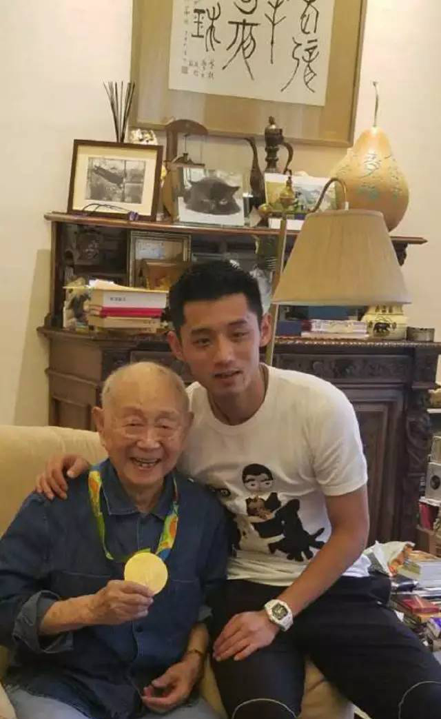 孙杨年薪多少万元,孙杨拿了多少块金牌