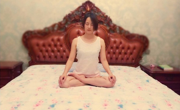 失眠瑜伽练8个动作,失眠睡前瑜伽体式