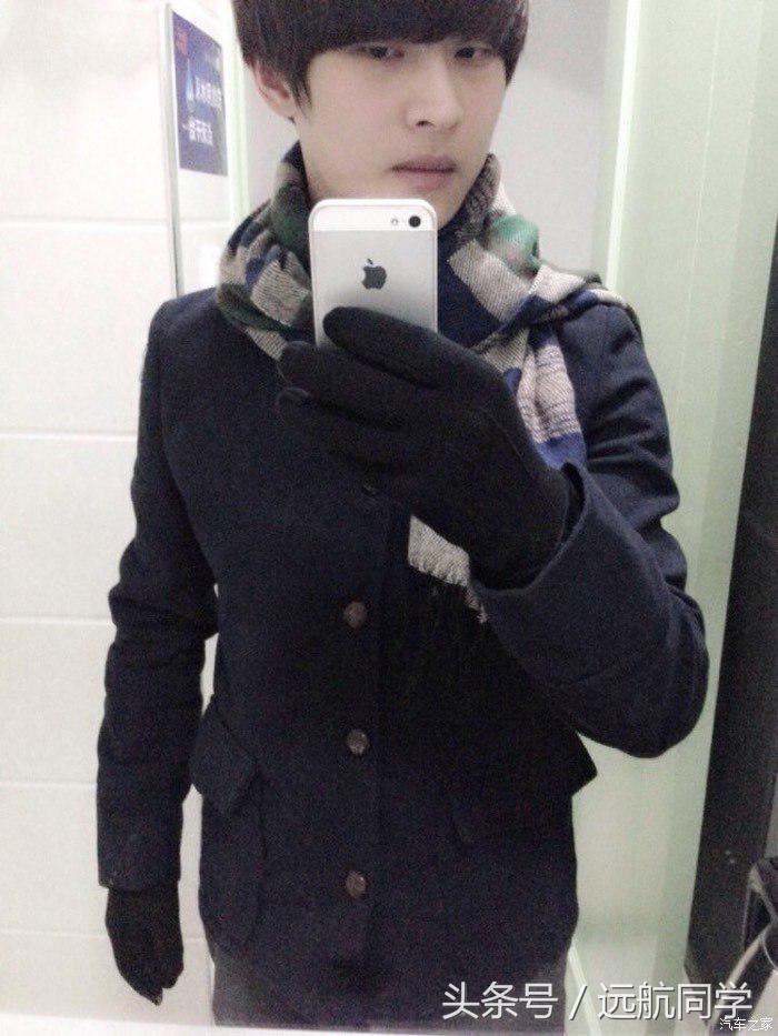 90后大学毕业生艰苦创业,喜提蒙迪欧1.5T时尚型