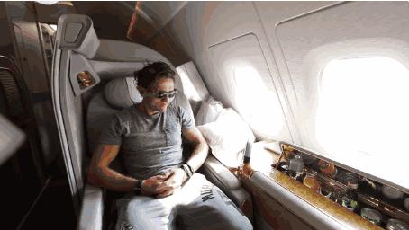 带淋浴的私人影院,4800元飞机头等舱