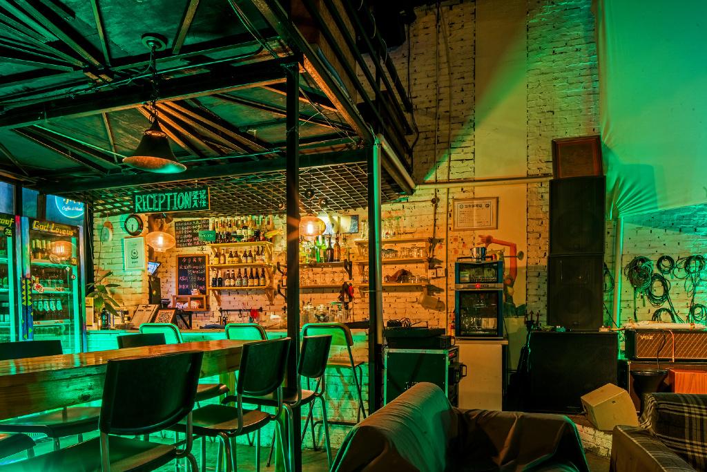 成都蒸汽青年旅舍，艺术与灵魂的交流之地