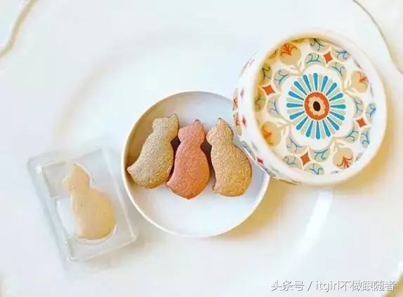 ysl圣诞限量套24件2020,圣诞ysl限量金箔