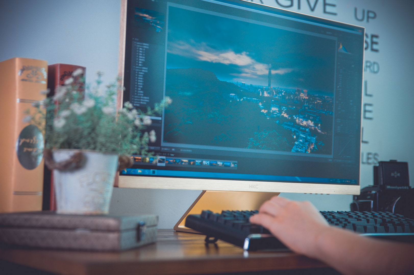 美女摄影师真情告白，显示器的选择是如此重要