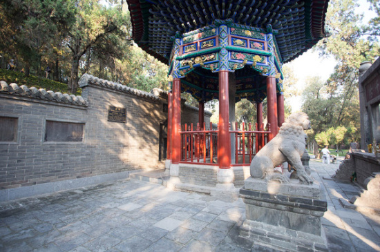 曹操将关羽首级葬于洛阳的关林,洛阳关林是埋葬关羽首级的地方吗