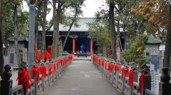 曹操将关羽首级葬于洛阳的关林,洛阳关林是埋葬关羽首级的地方吗