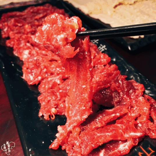 一年3家店！这家火爆的潮牛又来占领岳阳街啦！