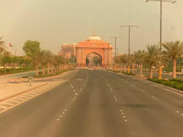 迪拜自由行落地签证所需材料,迪拜落地签与旅游签区别