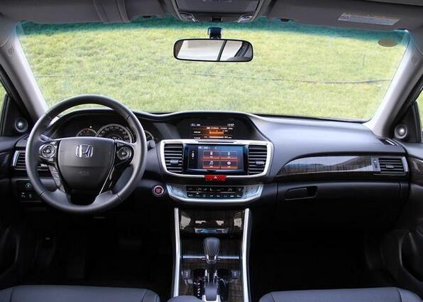 马自达凯美瑞雅阁天籁对比哪个好,十年老车雅阁凯美瑞天籁该怎么选