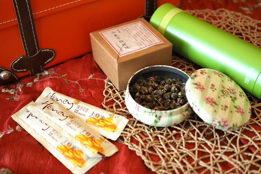 我负责花钱你负责貌美如花,你负责下厨我负责貌美如花