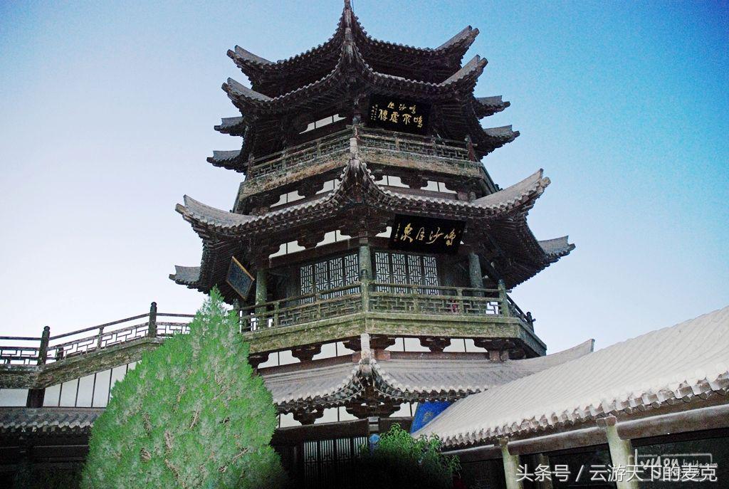 手牵手一起走遍大自然每个角落,手牵手一起走遍祖国的每个角落