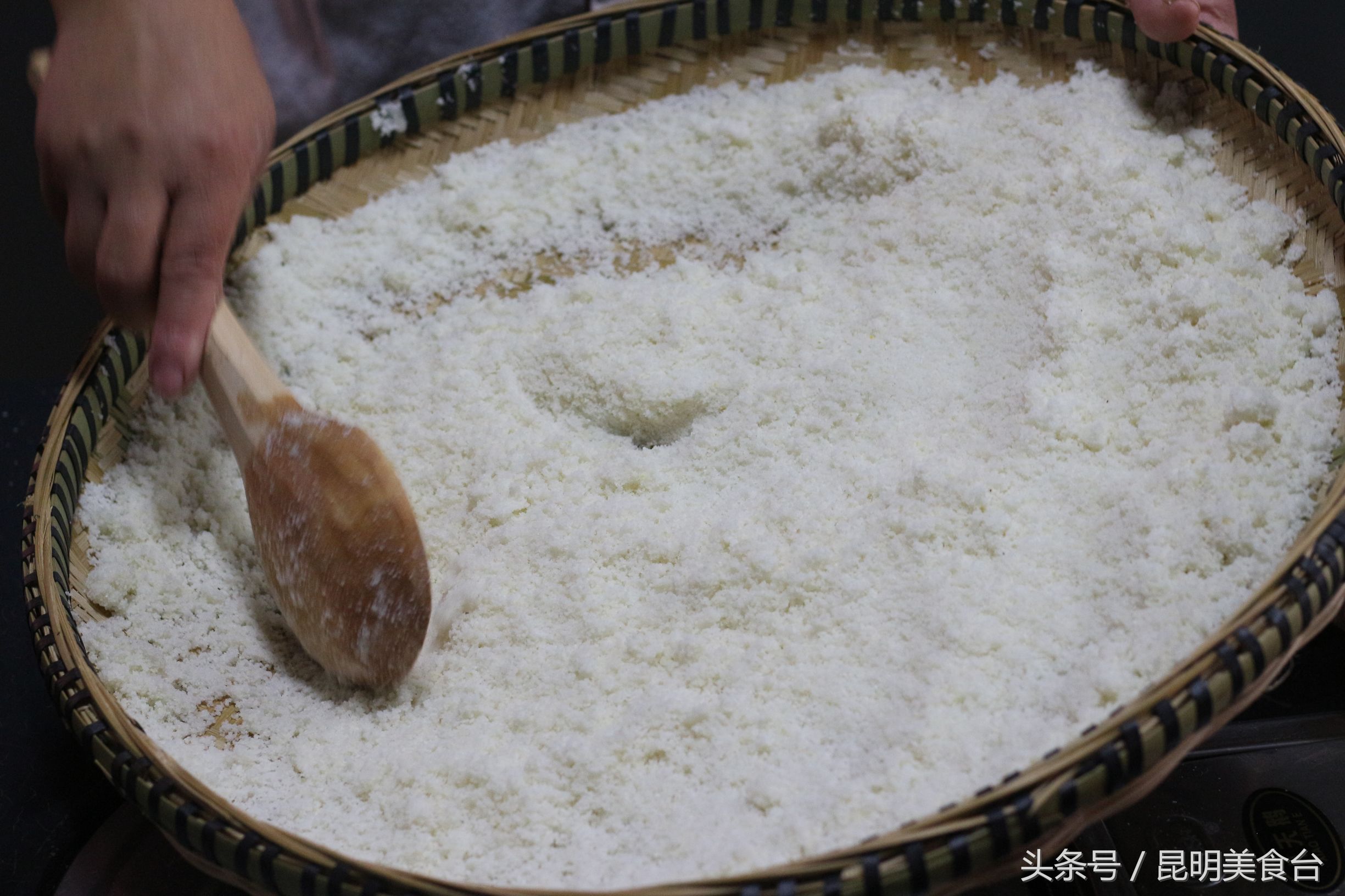 昆明昭通包谷饭,昭通大碗包谷饭