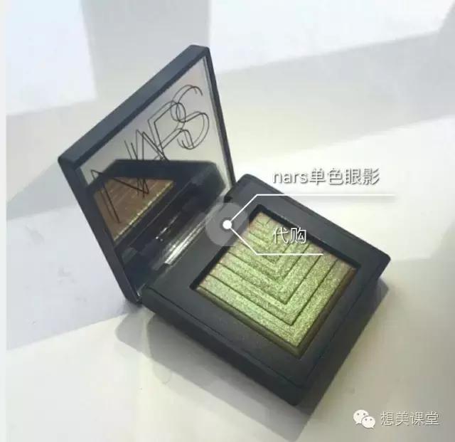 眼影用红色和复古红怎么画出眼影,想要温柔的眼妆选什么色系的眼影