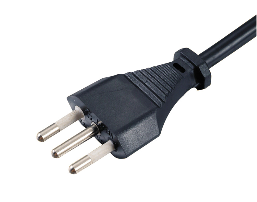 多国旅行转换器是什么,全球旅行转接器套装