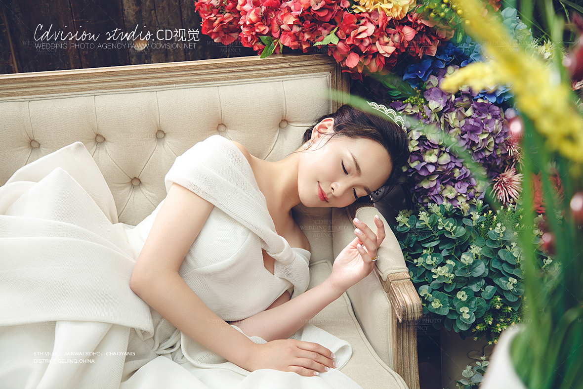 婚纱摄影复古外景拍照,韩式简约风婚纱照客片