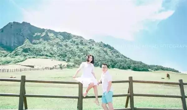再见吧影楼风！豆瓣女神扛着相机在济州岛自拍清新婚纱照丨梦婚礼