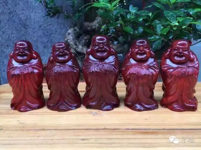 带星星的手串都是什么材质,小叶紫檀带星星是真的吗