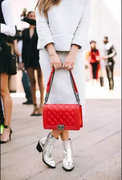 香奈儿购包圣经：经典款哪里买最便宜？