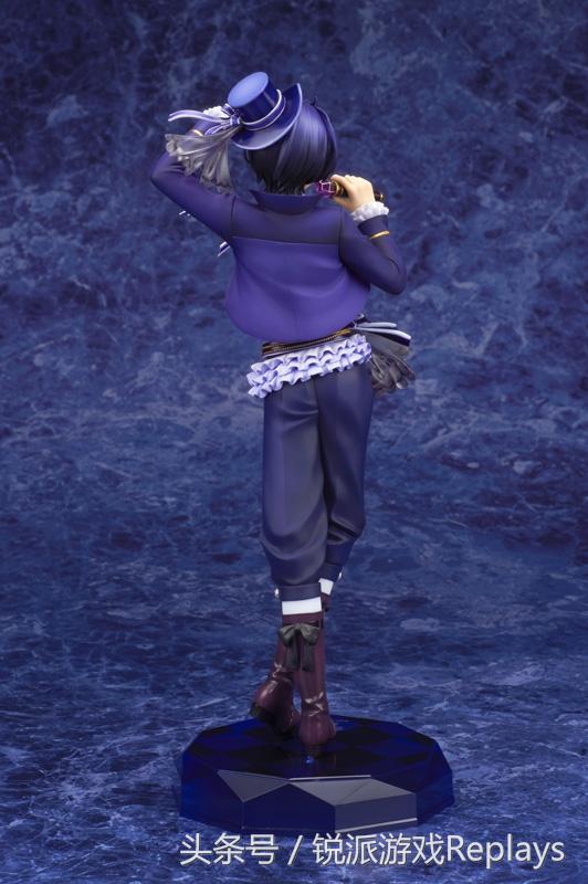 朔间凛月换装娃娃,偶像梦幻祭日服朔间凛月新卡