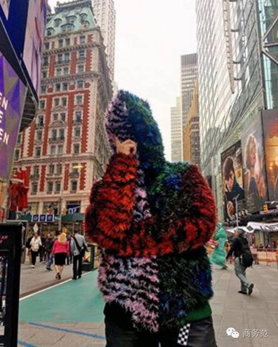 全球都在抢的KenzoxHM，然而再帅穿上也变村炮