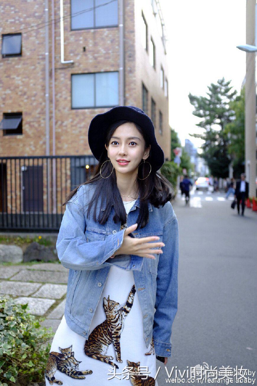 最美猫奴争夺战！铲屎官范冰冰、baby撞衫猫咪洋装谁出彩？