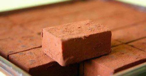 不出国门就能享受进口好商品,不出国门也能观赏到异国风情建筑