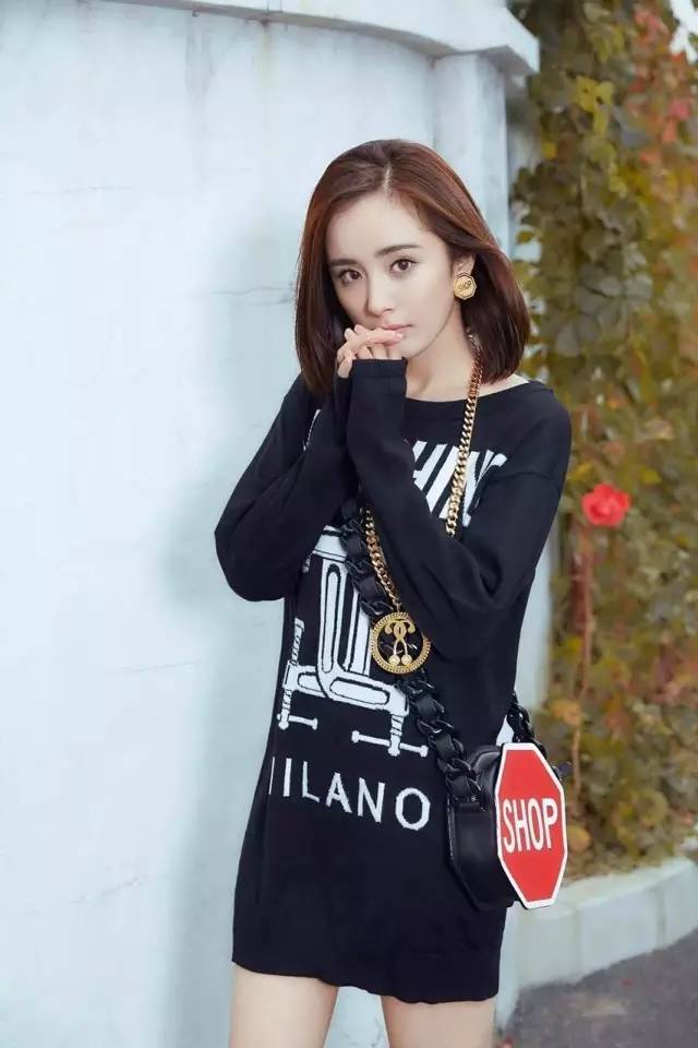 Word妈！Moschino这只蠢萌的小熊为什么这么火？