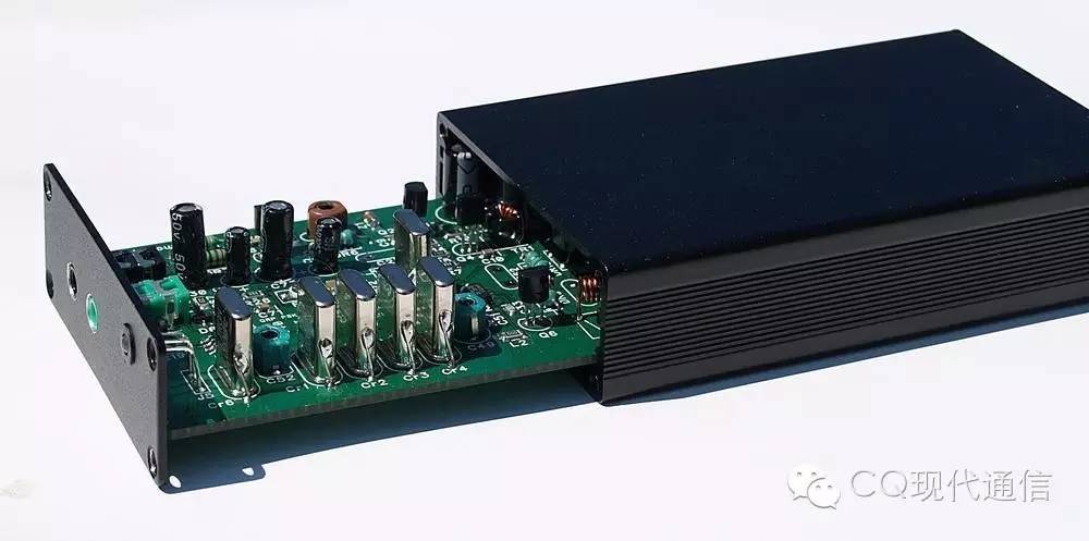 1W的小家伙,可以随身玩数字模式短波通信!